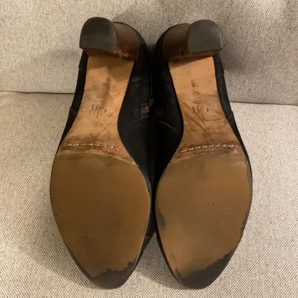 Cole Haan Black Leather Ankle Boots Zip Shoes - Size 7 - Picture 9 of 10